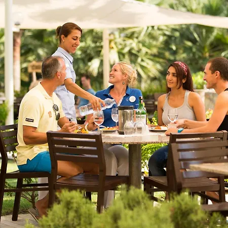 Üdülőközpont Robinson Sarigerme Park