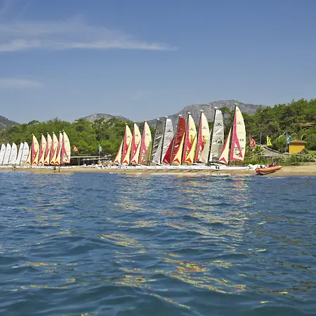Robinson Sarigerme Park Üdülőközpont 4*